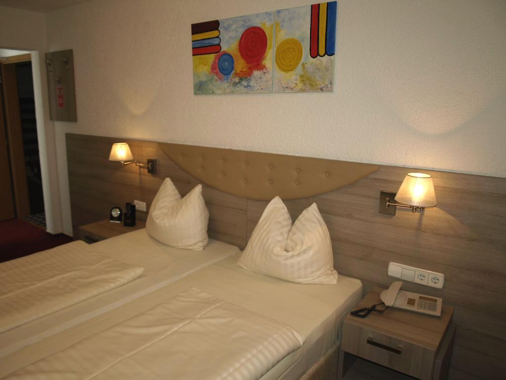 Airport Hotel Filder Post Stuttgart Exterior foto
